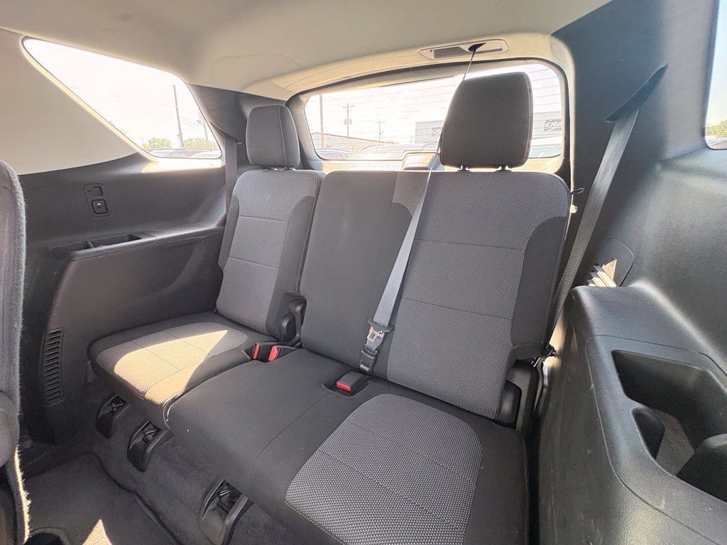 Used 2018 Chevrolet Traverse LT FWD image 27