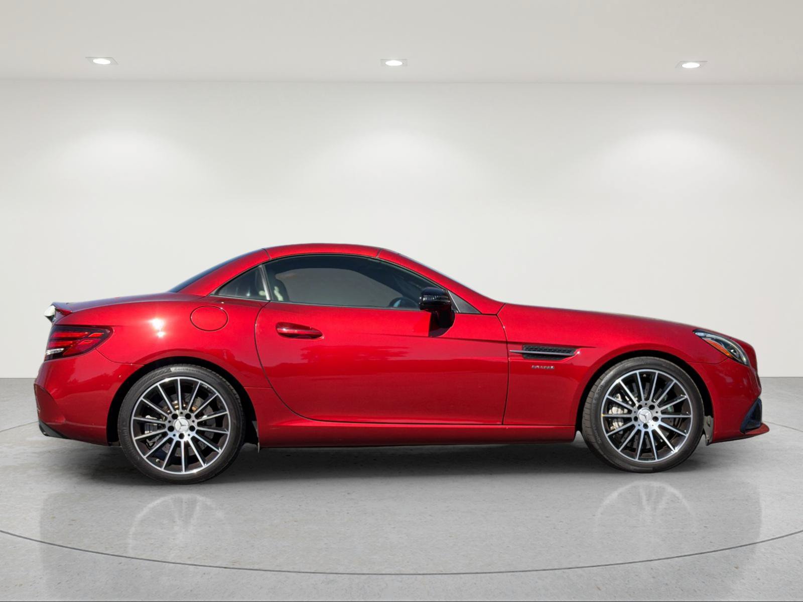 Used 2019 Mercedes-Benz SLC 43 AMG image 6