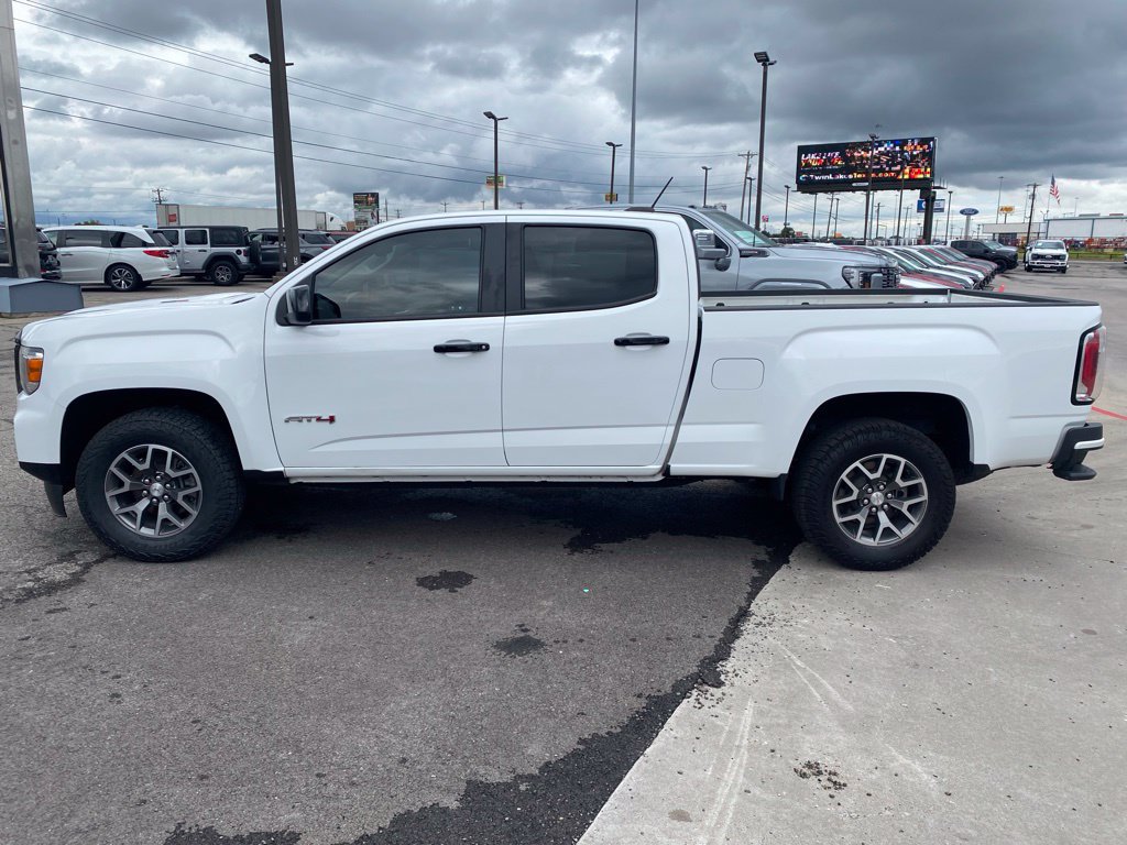 Used 2022 GMC Canyon AT4 AWD/4WD image 2