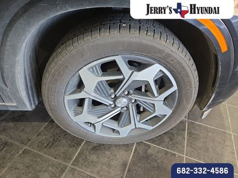 Used 2021 Hyundai Palisade Calligraphy image 4