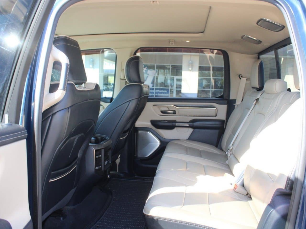 Used 2021 RAM 1500 Limited AWD/4WD image 16