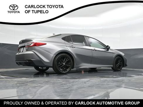 Used 2025 Toyota Camry SE w/ Convenience Package image 38