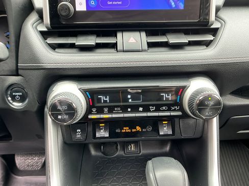 Used 2024 Toyota RAV4 XLE w/ Convenience Package AWD/4WD image 17