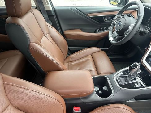 Used 2025 Subaru Outback Touring XT image 16