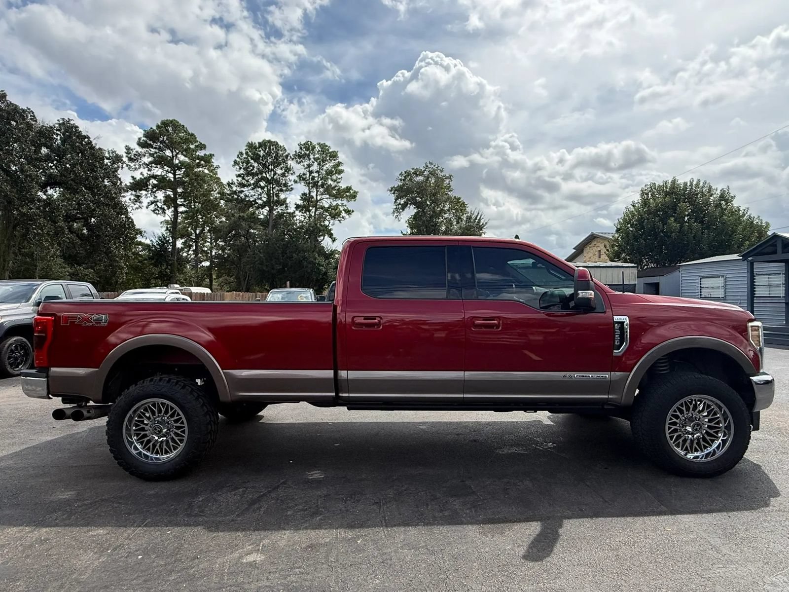 Used 2019 Ford F350 Lariat w/ Lariat Value Package AWD/4WD image 5