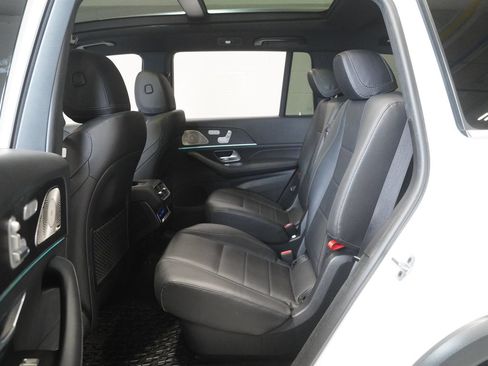 Certified 2023 Mercedes-Benz GLS 450 4MATIC image 13