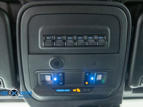 Used 2024 Ford Bronco Raptor w/ Interior Carbon Fiber Pack 6 AWD/4WD image 23
