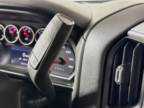 Used 2022 Chevrolet Silverado 1500 Custom w/ Safety Confidence Package AWD/4WD image 16