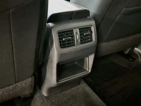 Used 2023 Nissan Rogue S AWD/4WD image 27