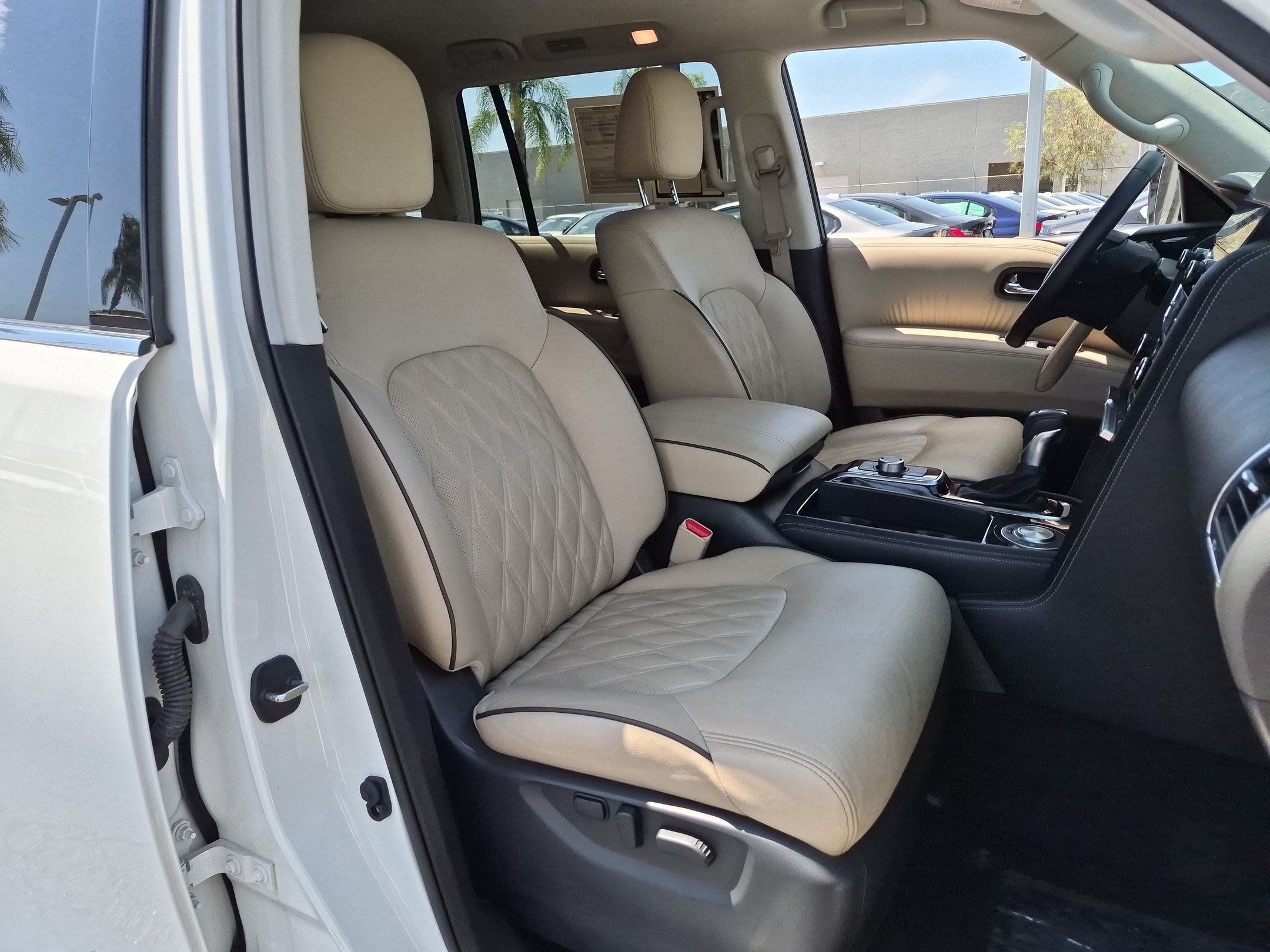 Used 2024 Nissan Armada Platinum w/ Captain's Chairs Package RWD image 34