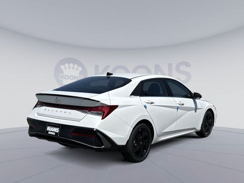 New 2026 Hyundai Elantra SEL Sport Premium FWD image 7