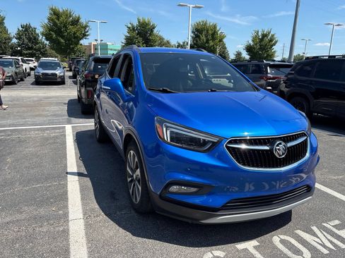 Used 2017 Buick Encore Premium FWD image 3