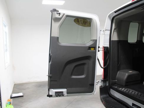 Used 2023 Ford Transit 350 XLT image 19