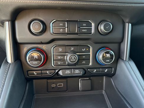 Used 2021 Chevrolet Tahoe LT image 20