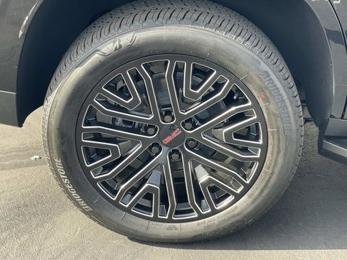 New 2026 GMC Yukon Elevation image 30