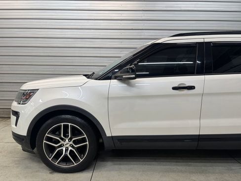 Used 2019 Ford Explorer Sport w/ Equipment Group 401A AWD/4WD image 3