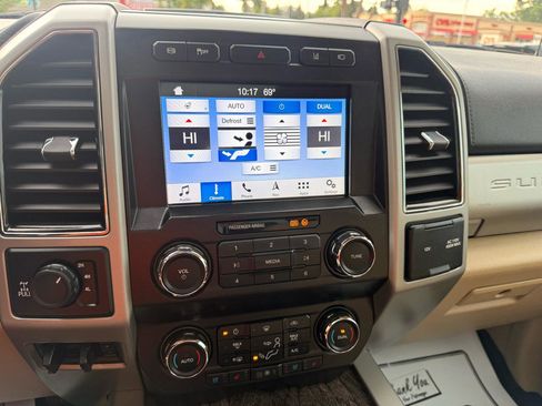 Used 2019 Ford F250 Lariat w/ Lariat Ultimate Package image 22