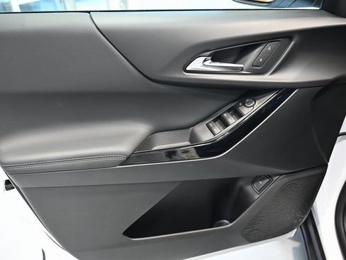 New 2026 Chevrolet Equinox LT w/ Convenience Package II image 23