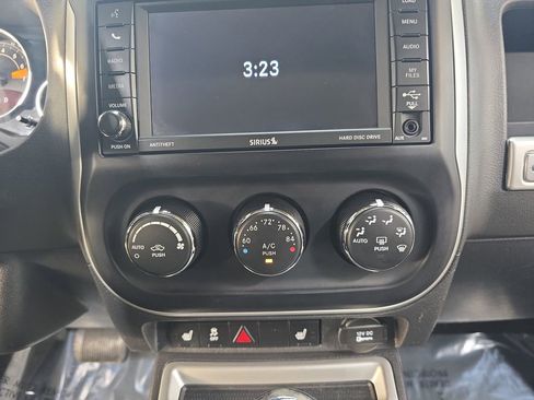 Used 2017 Jeep Compass High Altitude AWD/4WD image 20