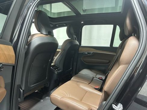 Used 2024 Volvo XC90 B5 Plus image 13
