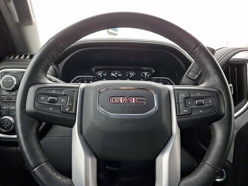 Used 2022 GMC Sierra 1500 Elevation w/ Driver Alert Package I image 17