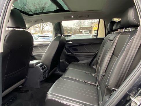 Used 2022 Volkswagen Tiguan SE AWD/4WD image 20
