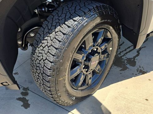 New 2026 GMC Sierra 2500 AT4 w/ AT4 Premium Plus Package image 33