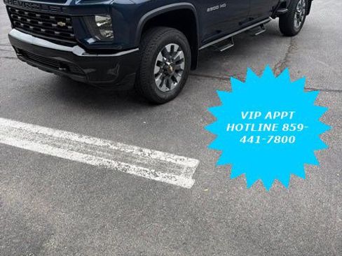 Used 2021 Chevrolet Silverado 2500 Custom w/ Custom Value Package AWD/4WD image 1