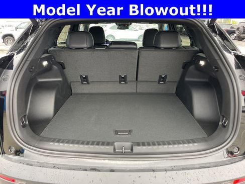 New 2024 Chevrolet Blazer EV LT image 28