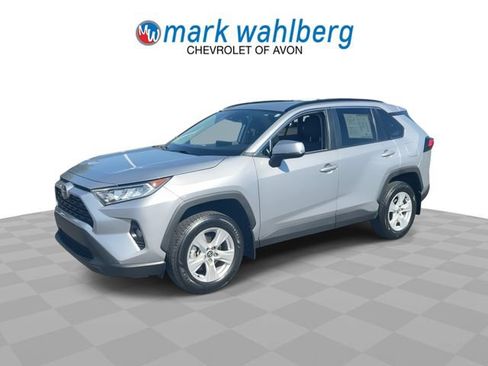 Used 2021 Toyota RAV4 XLE w/ Convenience Package AWD/4WD image 4