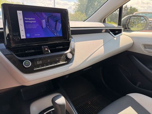 Used 2023 Toyota Corolla LE image 16