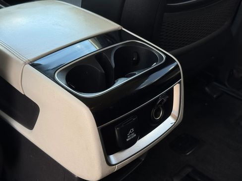 Used 2022 Kia Carnival SX FWD image 21