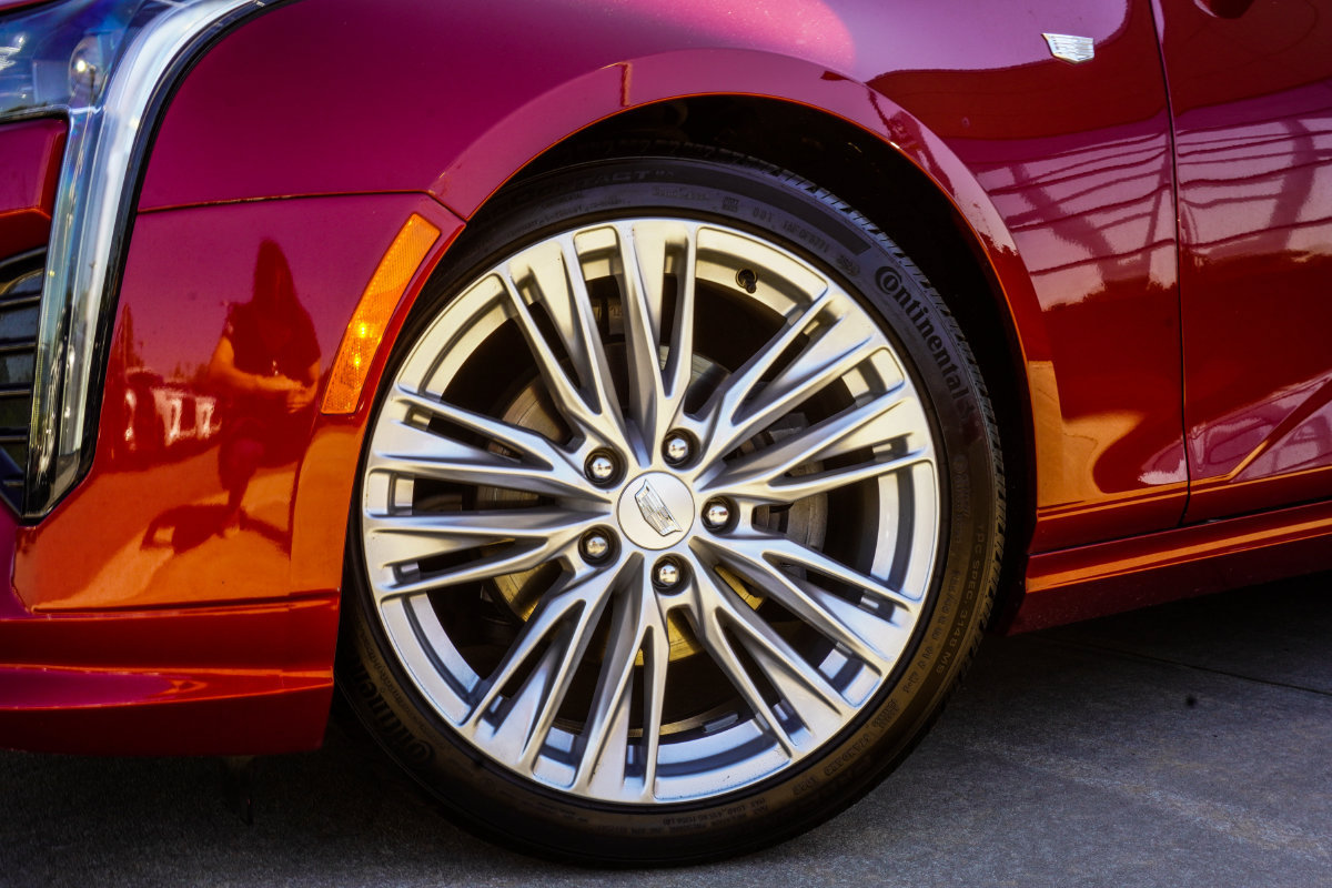 Used 2021 Cadillac CT4 Premium Luxury RWD image 6