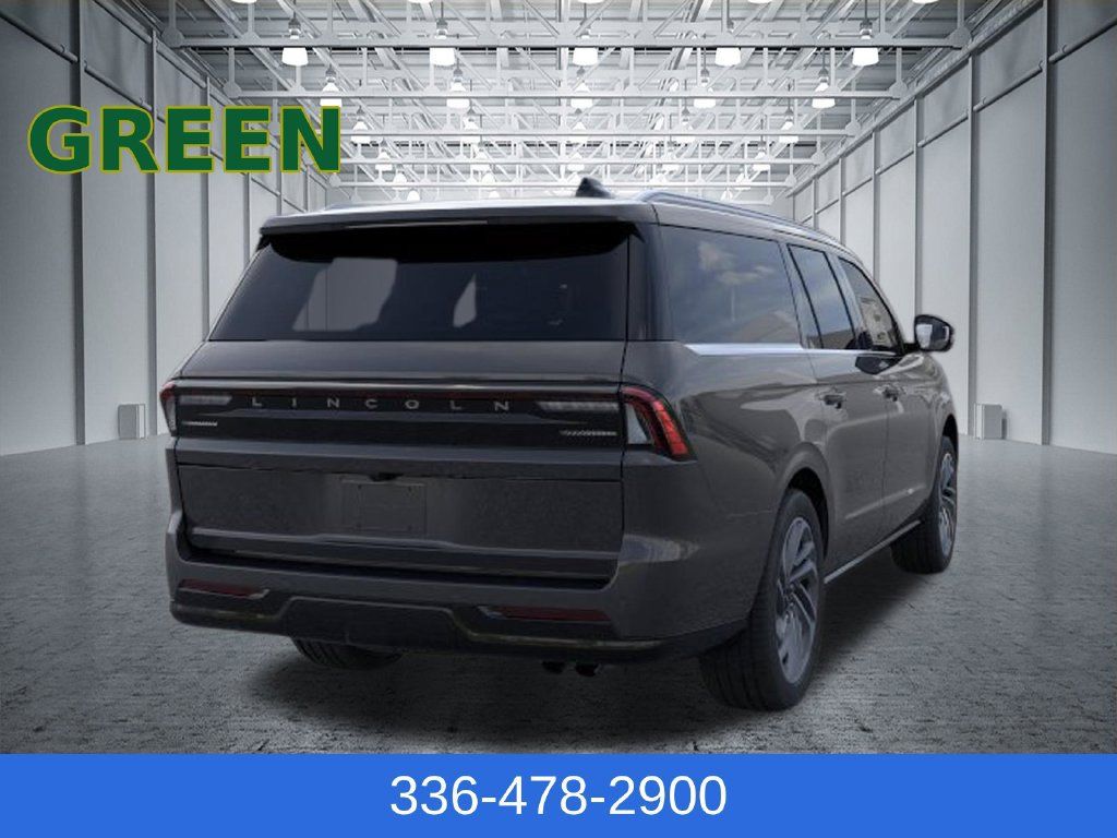 Used 2026 Lincoln Navigator L Reserve AWD/4WD image 8