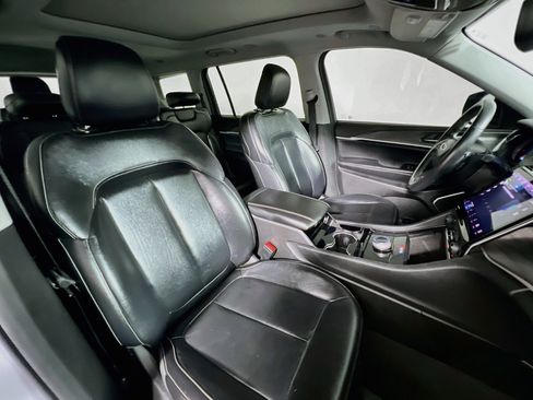 Used 2021 Jeep Grand Cherokee L Limited RWD image 30