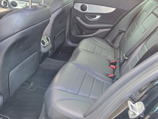 Used 2019 Mercedes-Benz C 300 Sedan image 11