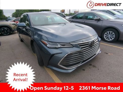 Used 2019 Toyota Avalon Limited w/ Advanced Safety Package FWD image 1
