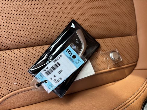 Used 2026 BMW 330i Sedan w/ Convenience Package image 38