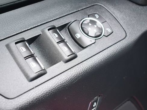 Used 2018 Ford F150 XLT w/ Equipment Group 302A Luxury AWD/4WD image 19