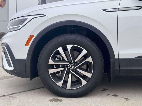Used 2024 Volkswagen Tiguan S image 5