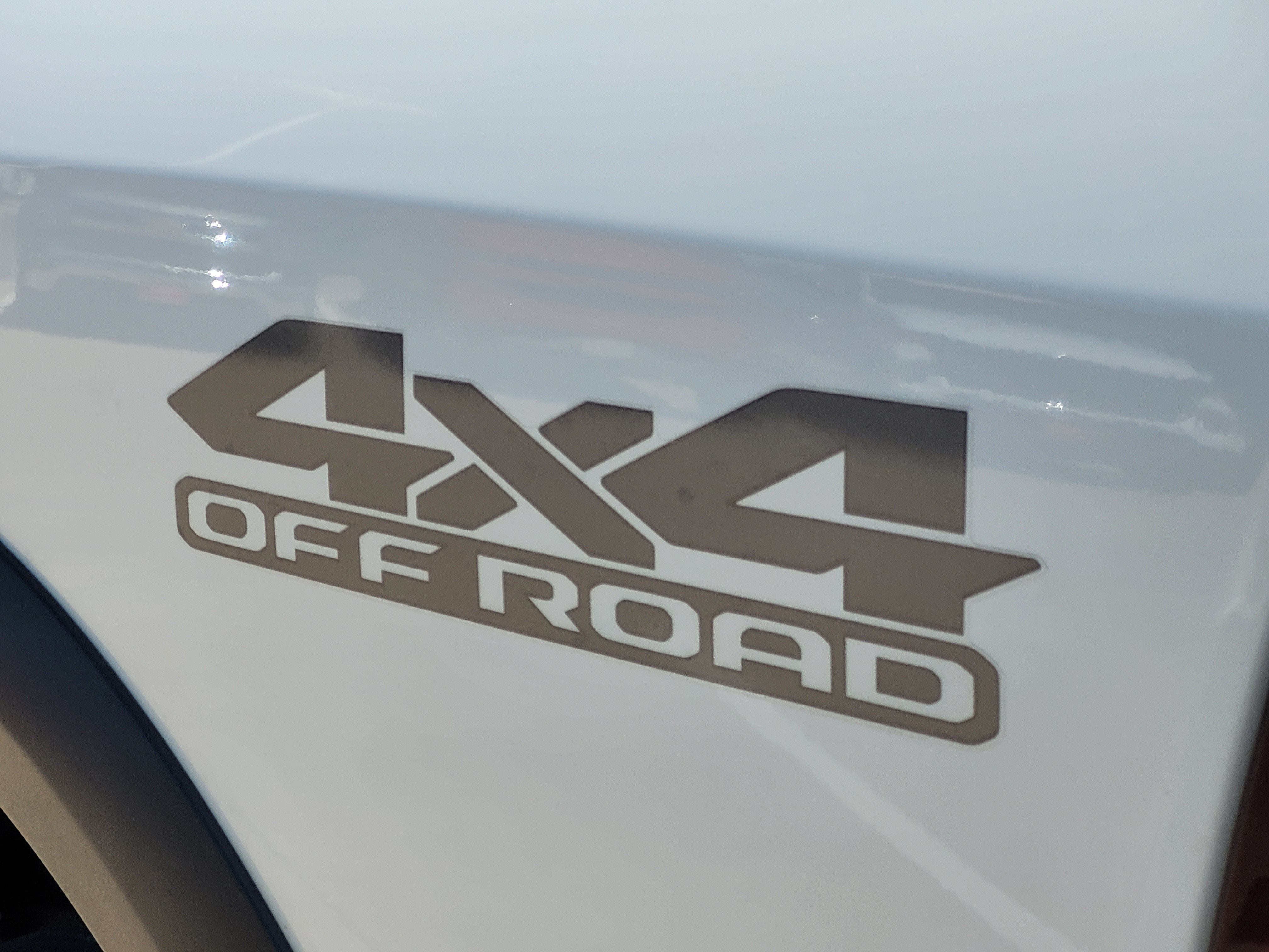 Used 2018 RAM 2500 Tradesman w/ Chrome Appearance Group AWD/4WD image 8
