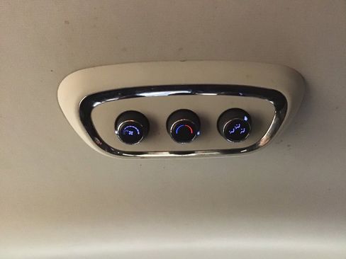 Used 2018 Dodge Durango GT image 24