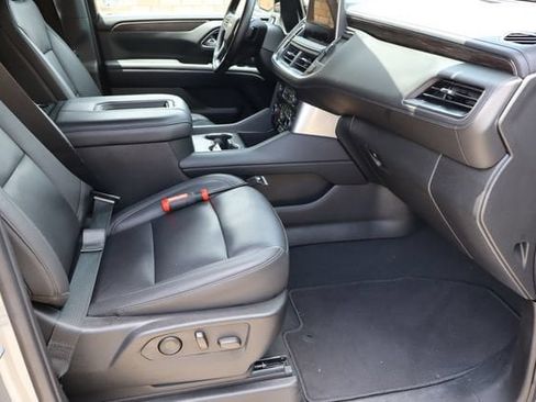 Used 2024 Chevrolet Tahoe LT RWD image 17