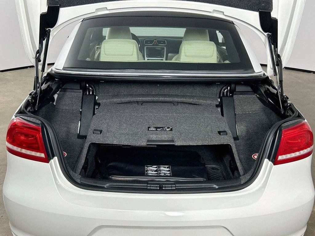 Used 2012 Volkswagen Eos Komfort FWD image 30