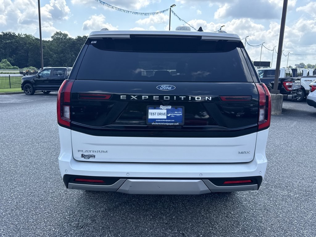 Used 2025 Ford Expedition Max Platinum w/ Driver's Package AWD/4WD image 6