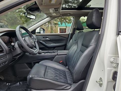 Certified 2023 Nissan Rogue Platinum AWD/4WD image 15