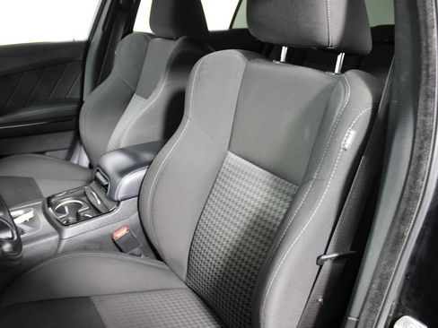 Used 2022 Dodge Charger GT w/ Blacktop Package RWD image 8