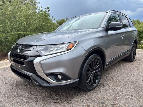 Used 2020 Mitsubishi Outlander LE AWD/4WD image 5