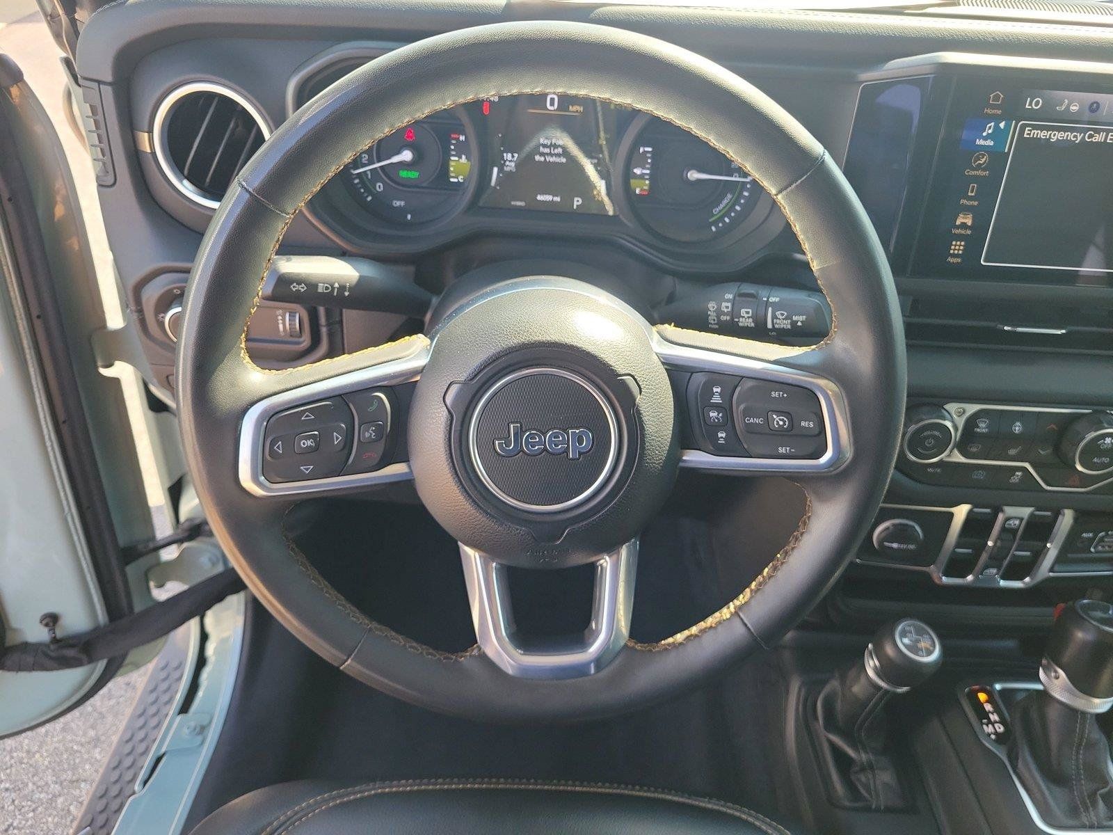 Used 2024 Jeep Wrangler Unlimited Sahara AWD/4WD image 22