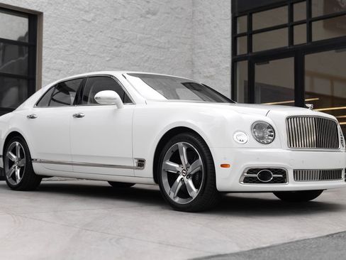 Used 2020 Bentley Mulsanne Speed RWD image 1
